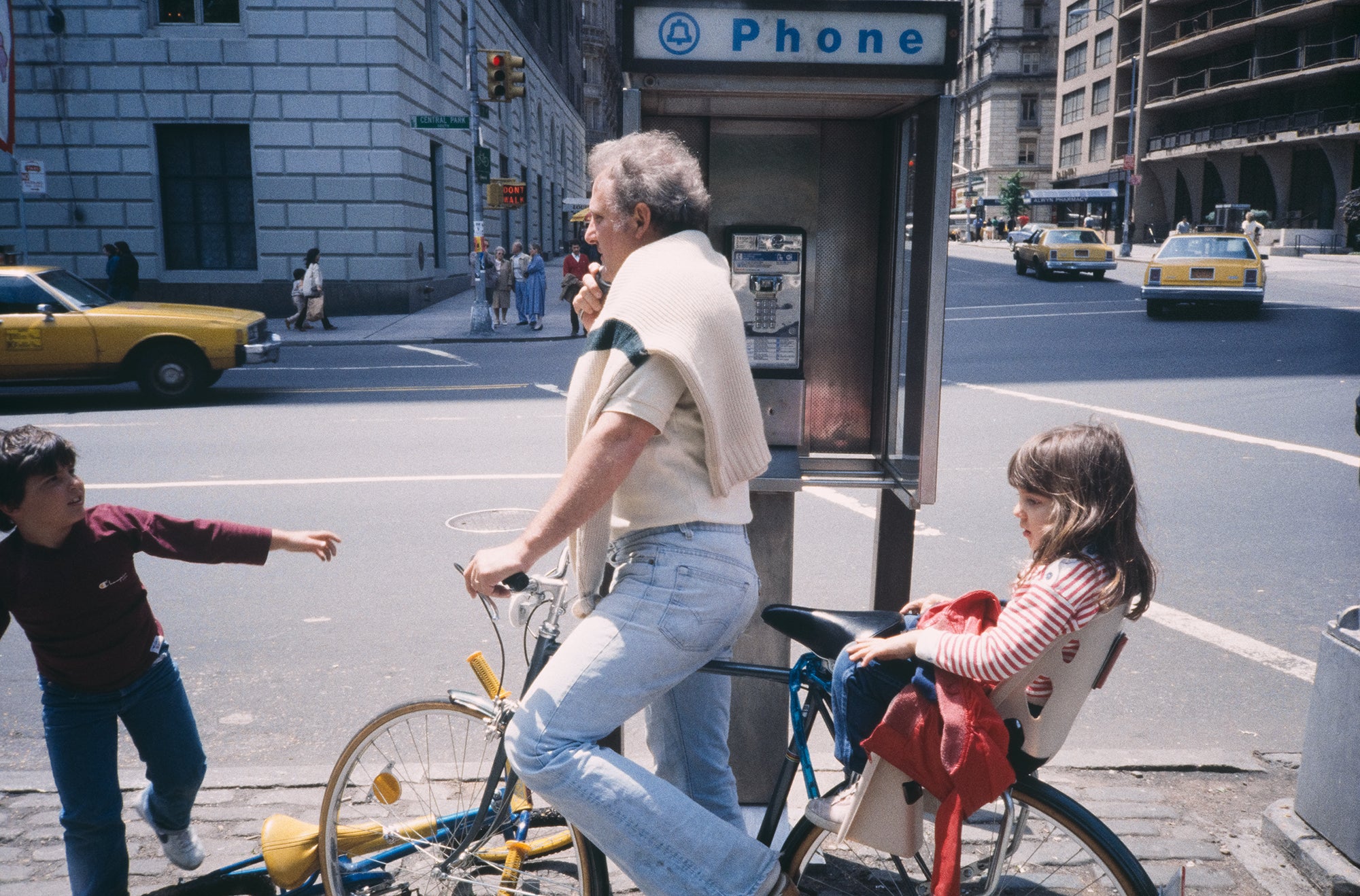 Josie Borain | 'Phone Call'